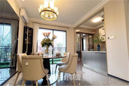 出售泰安伟业苑4室2厅2卫159.28平豪华装修